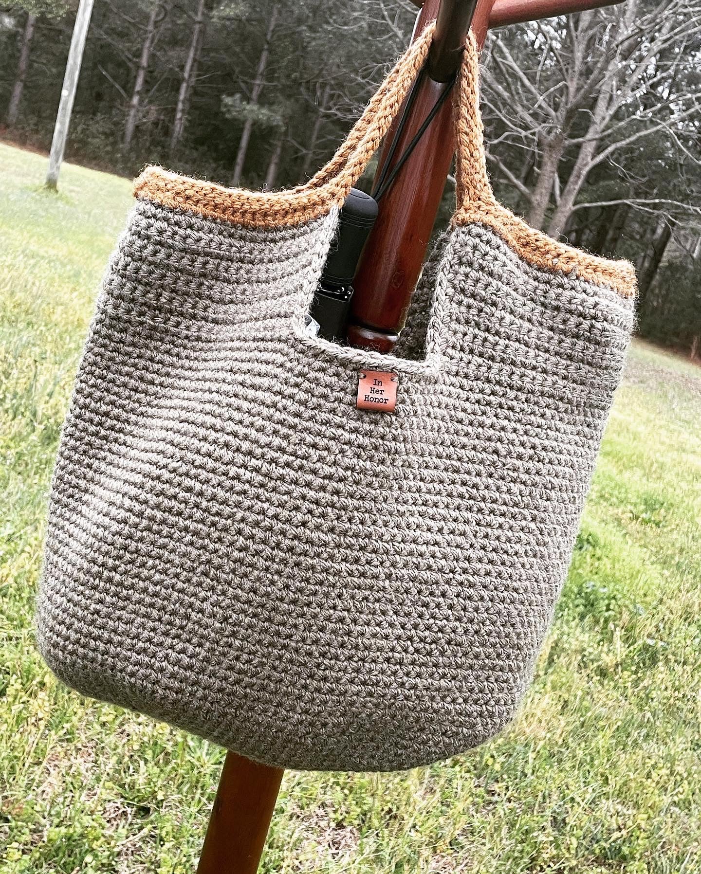 Two of Wands Huntington Carryall