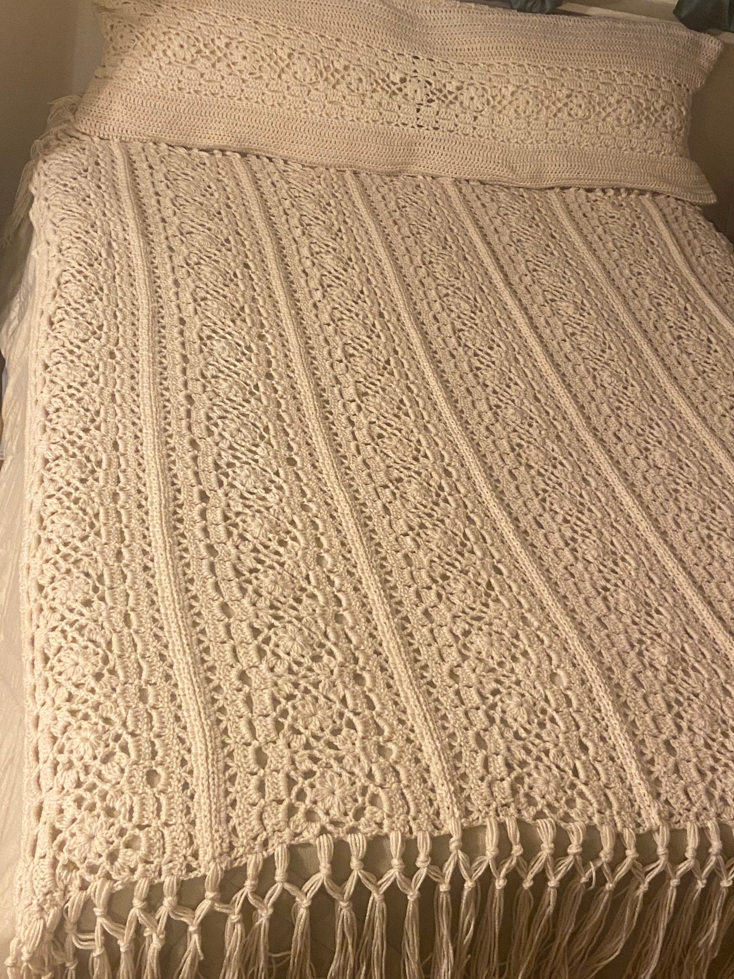 Irish Lace Blanket with Pillow Cover